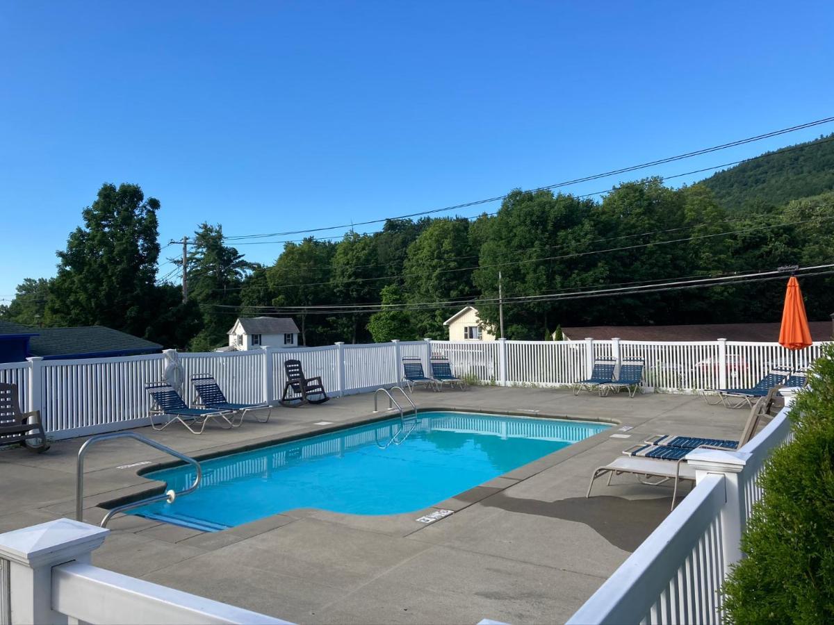Hillside Motel Lake George Exterior photo